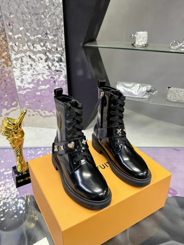 Louis Vuitton Beaubourg Calfskin Chelsea Ankle Boots image 1