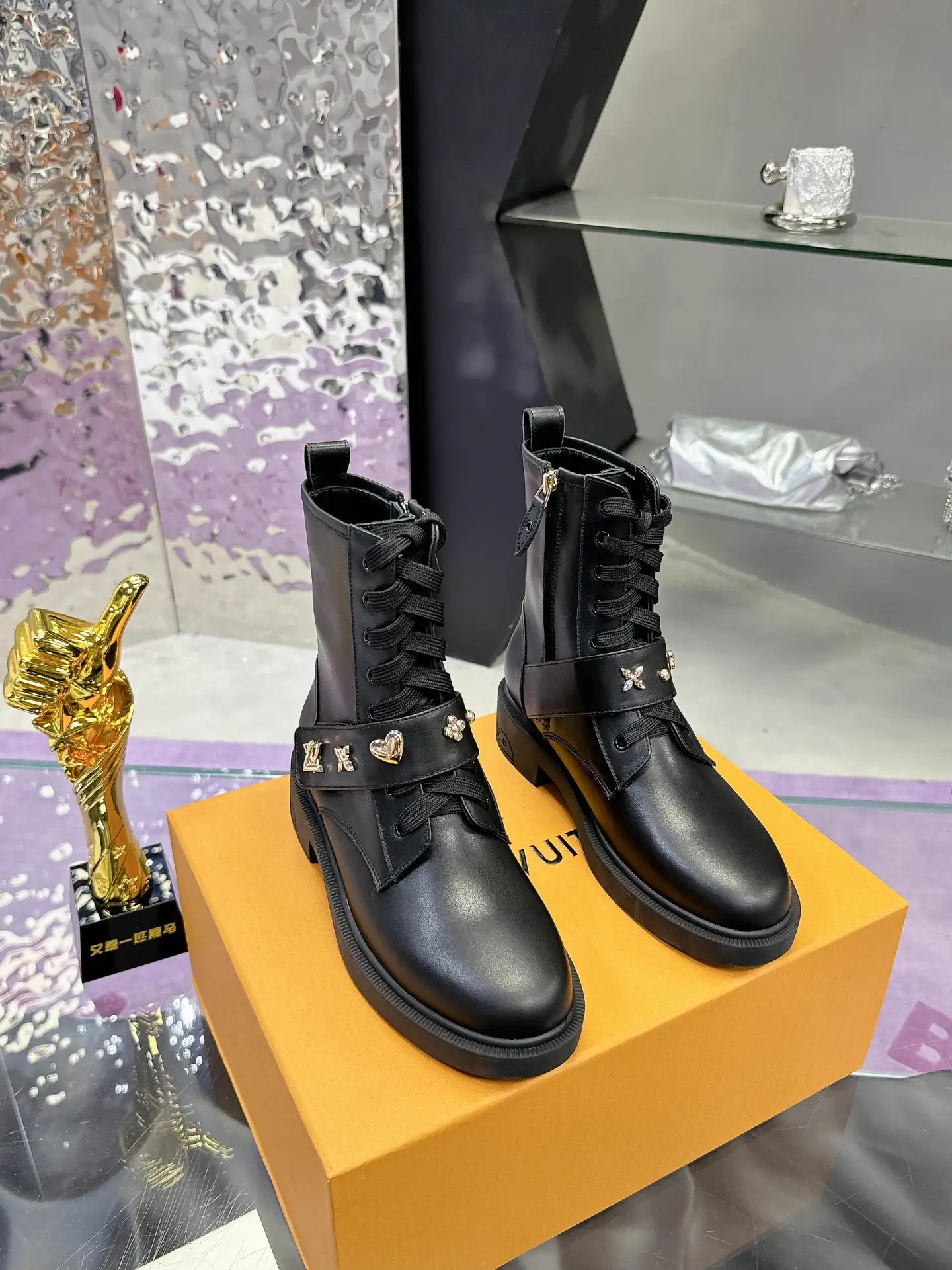 Louis Vuitton Beaubourg Chelsea Platform Ankle Boots image 1