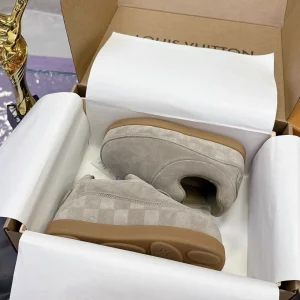 Louis Vuitton 25SS LV x Nigo YETI Couple Suede Sneakers image 1