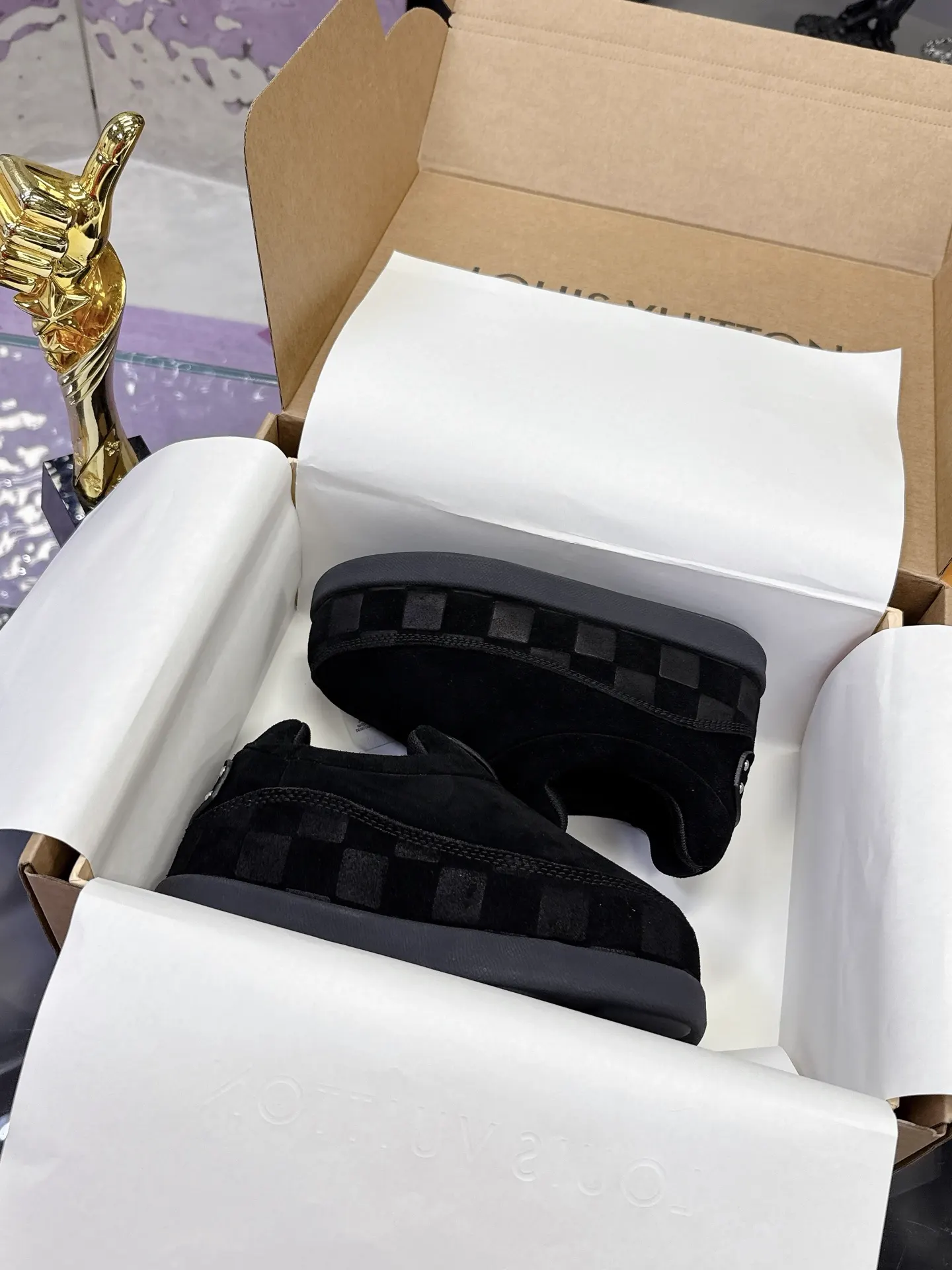 Louis Vuitton 25ss x Nigo YETI Couple Sneakers image 1