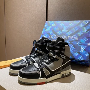 Louis Vuitton Trainer Men's Sneakers image 1