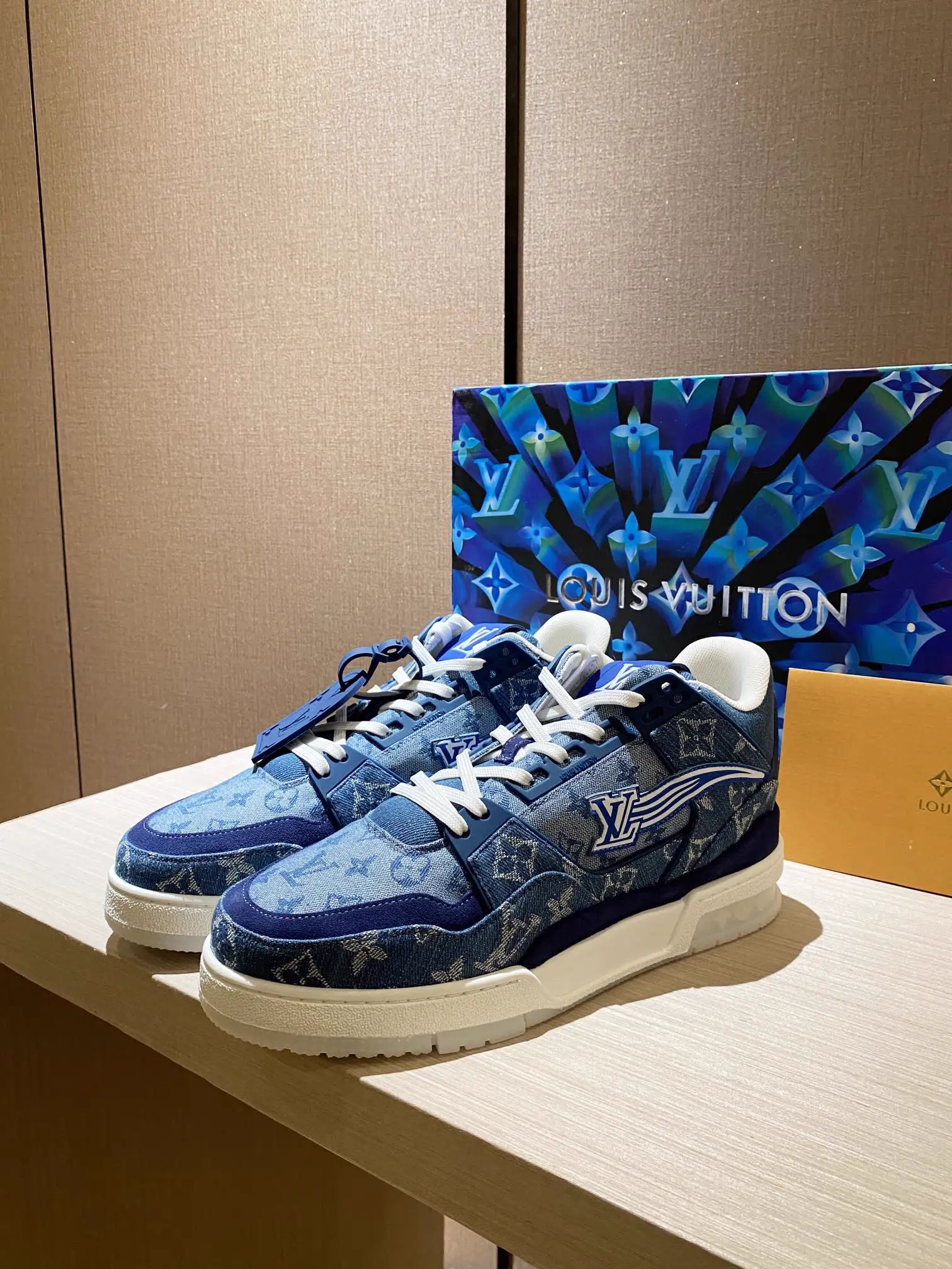 Louis Vuitton Trainer Sneakers Men's 39-45 image 1