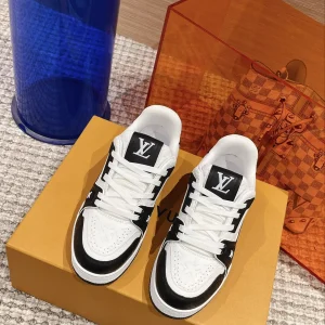 LV Trainer 2023 New Colorblock Leather Sneakers image 1