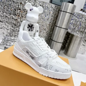 Trainer Retro Basketball Sneaker - 2022 New Official Limited Edition image 1