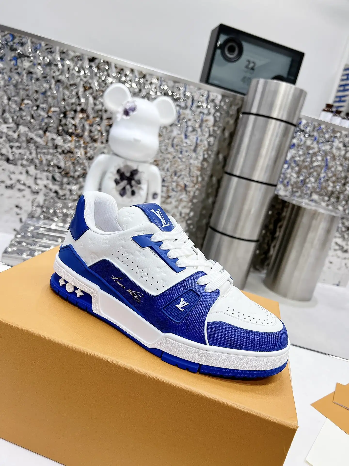 2022 New Retro Basketball Sneakers High-Top and Low-Top image 1