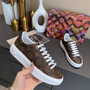 Latest Autumn/Winter Casual Sports Shoes with Classic Monogram and Thick Sole image 1
