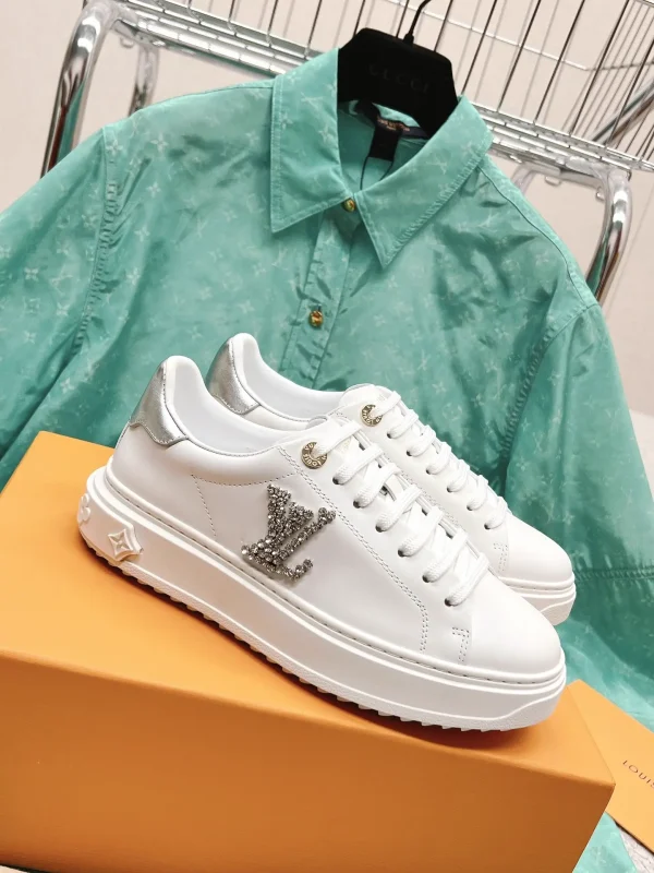 LV 2023 New Letter Rhinestone White Sneakers image 1