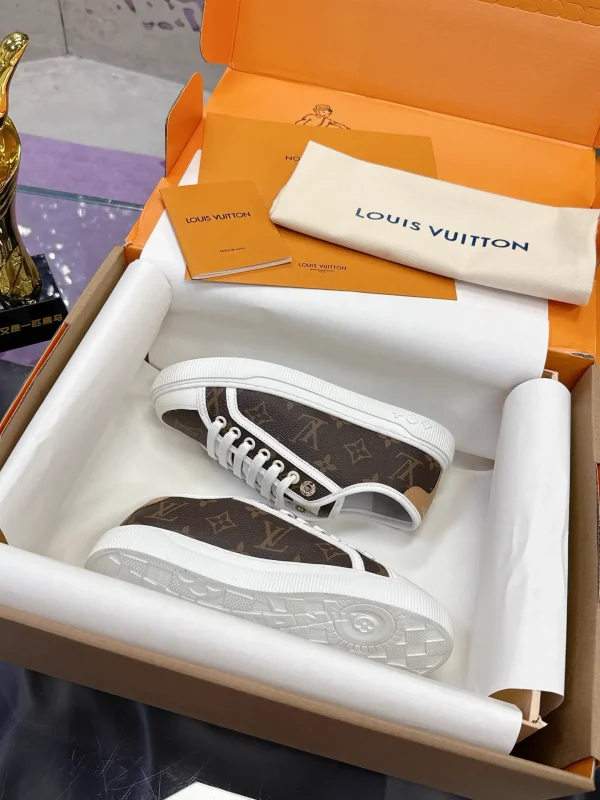 Louis Vuitton Canvas Sneakers 2025 Spring/Summer New Style image 1