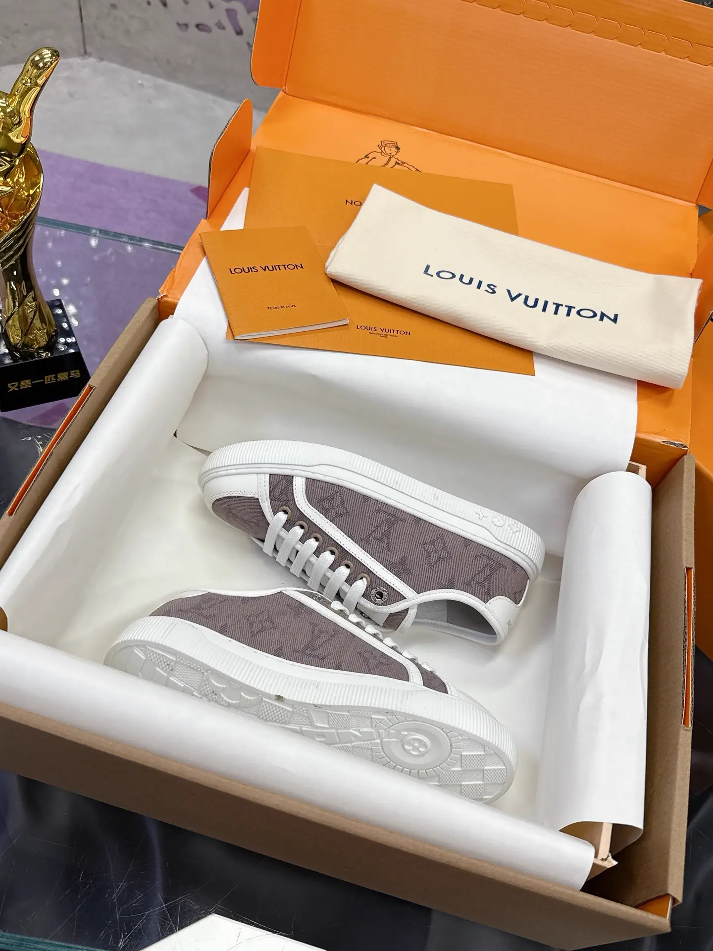 Louis Vuitton Canvas Sneakers 2025 Spring/Summer New Style image 1