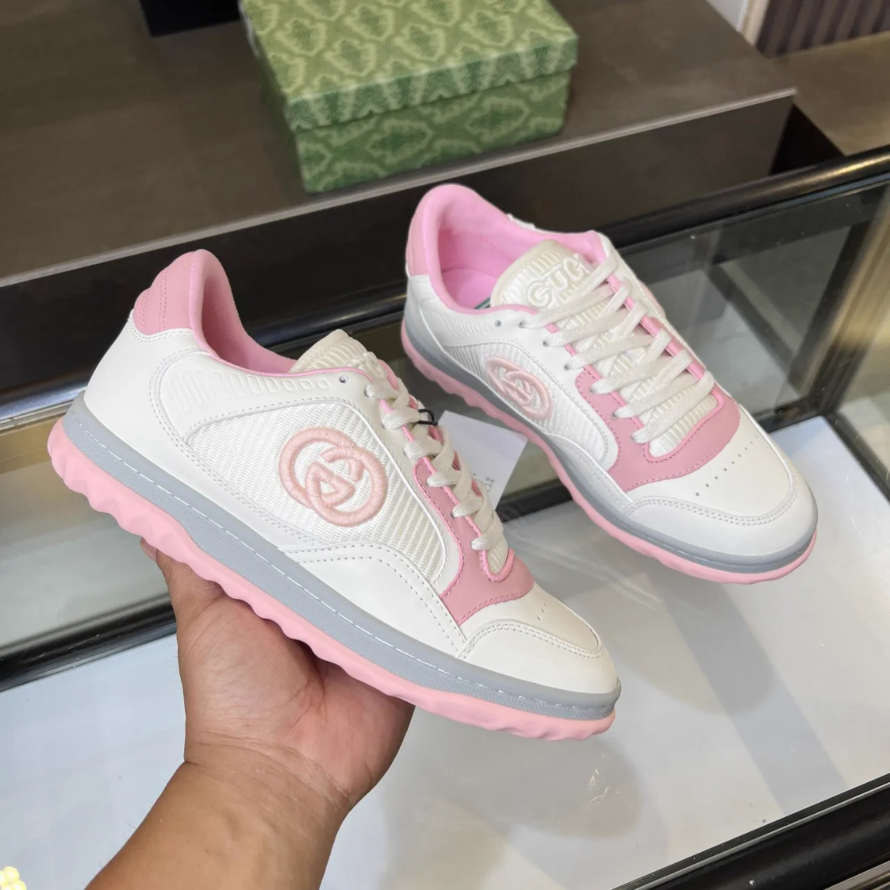Women's Retro Distressed Casual White Sneakers with Interlocking Logo image 1