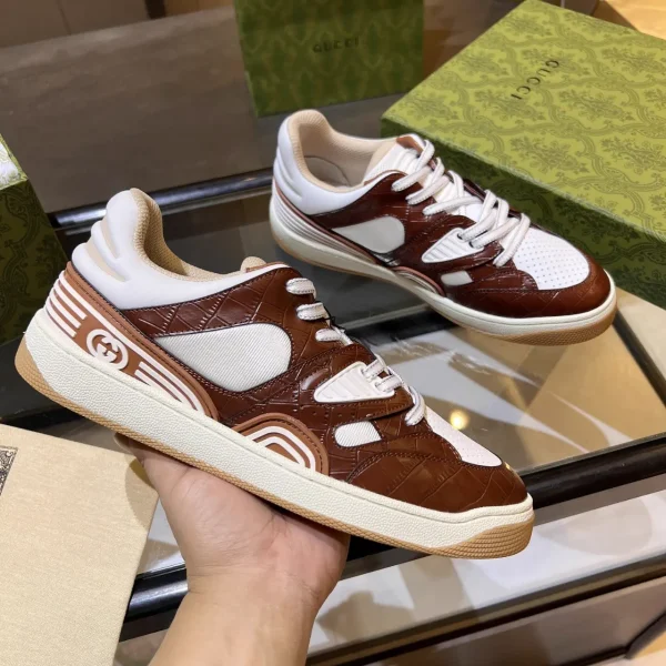 Gucci Low-Top Sneakers image 1