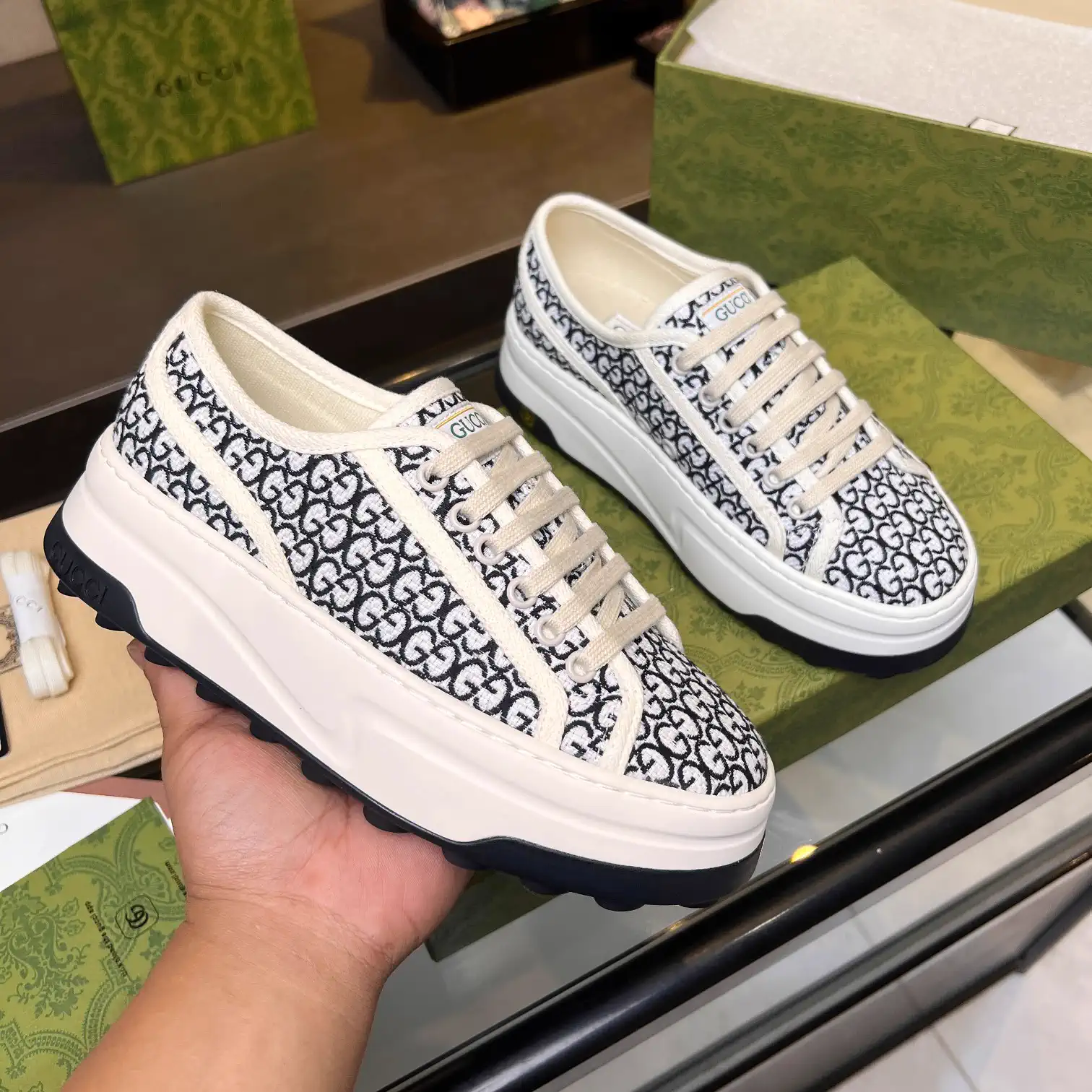 Gucci Low-Top Casual Sneakers with GG Pattern image 1