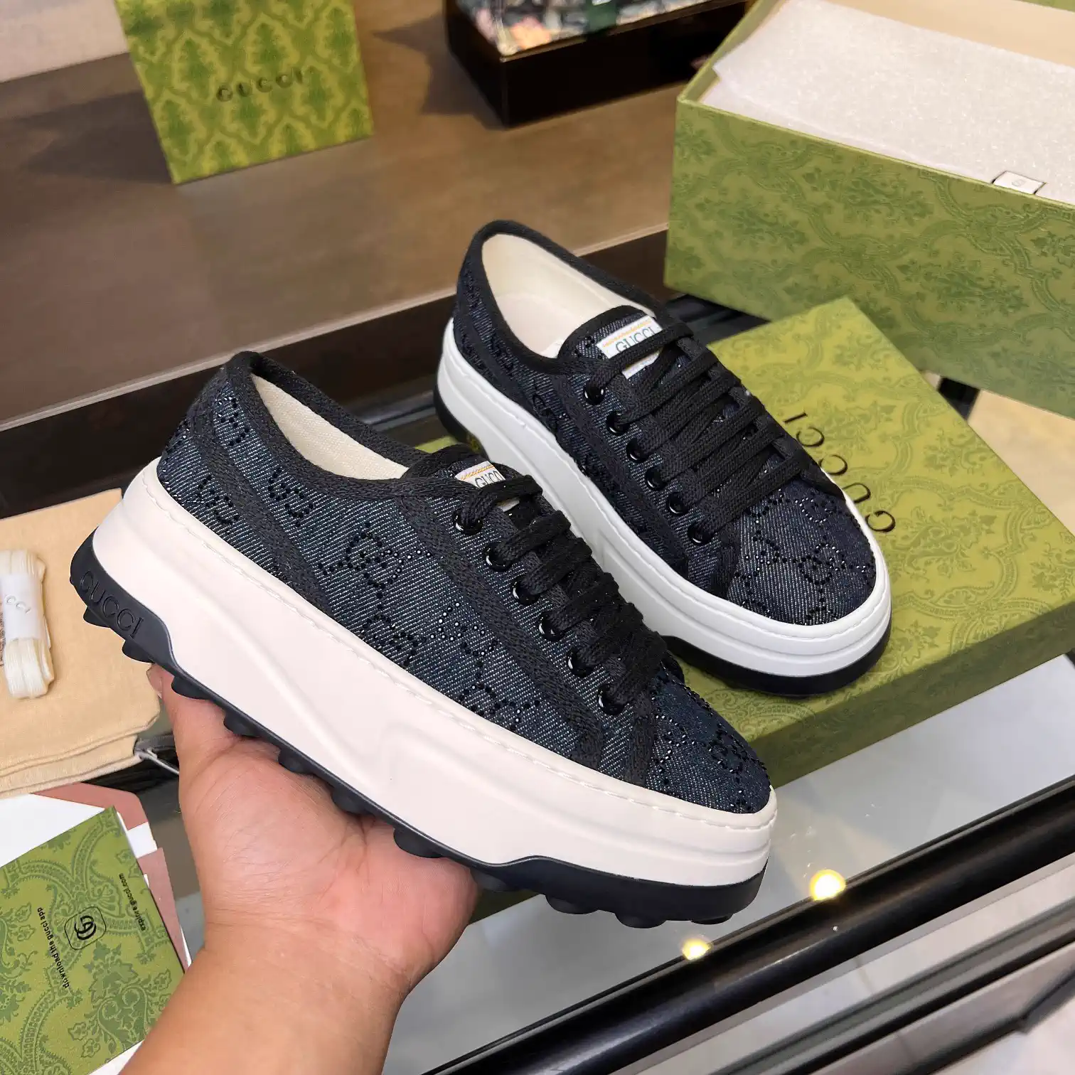 Gucci Low Top Casual Sneakers image 1