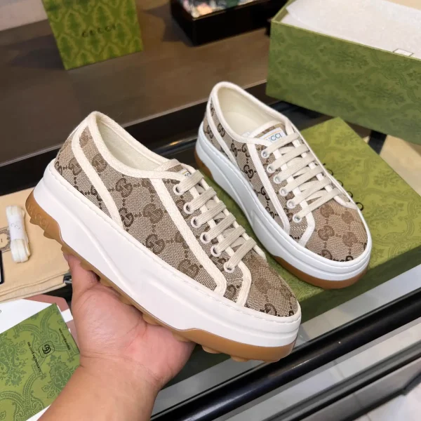 Gucci Low Top Casual Sneakers image 1