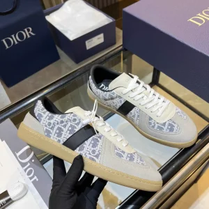 Classic Comfortable Low-Top Sneakers image 1