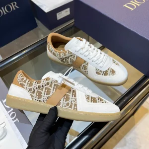 Classic Comfortable Low-Top Sneakers image 1