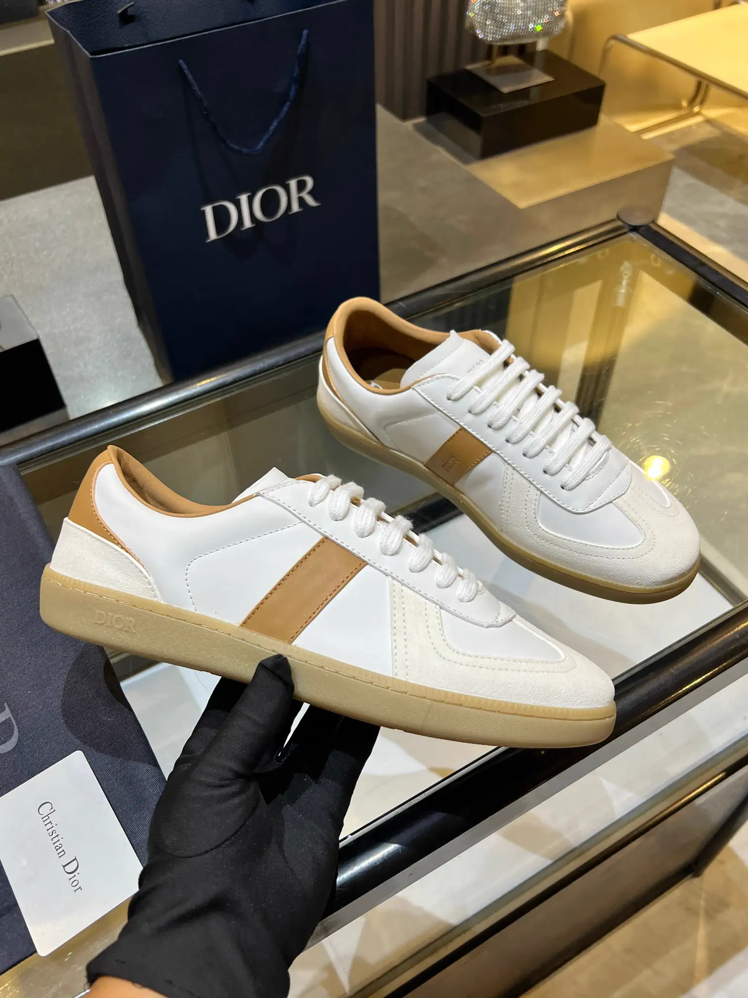 Classic Comfortable Low-Top Sneakers image 1