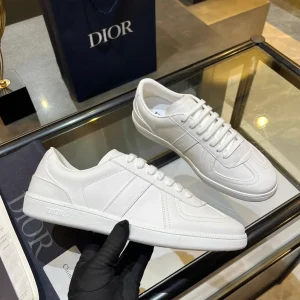 Classic Comfortable Low-Top Sneakers image 1