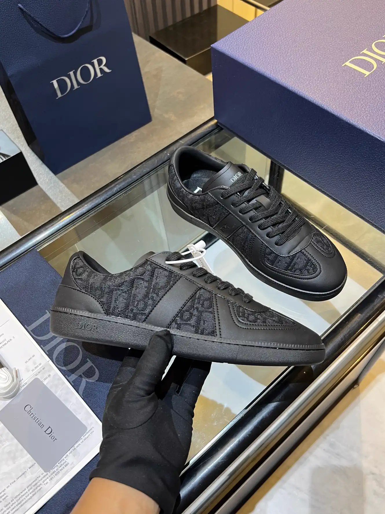 Classic Comfortable Low-Top Sneakers image 1