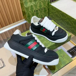 GG Canvas Low-Top Casual Sneakers with Web Stripe image 1