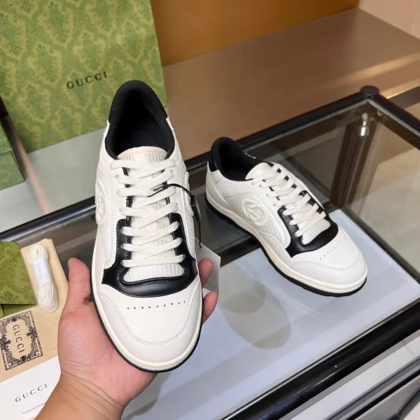 Unisex Retro Distressed White Casual Sneakers image 1