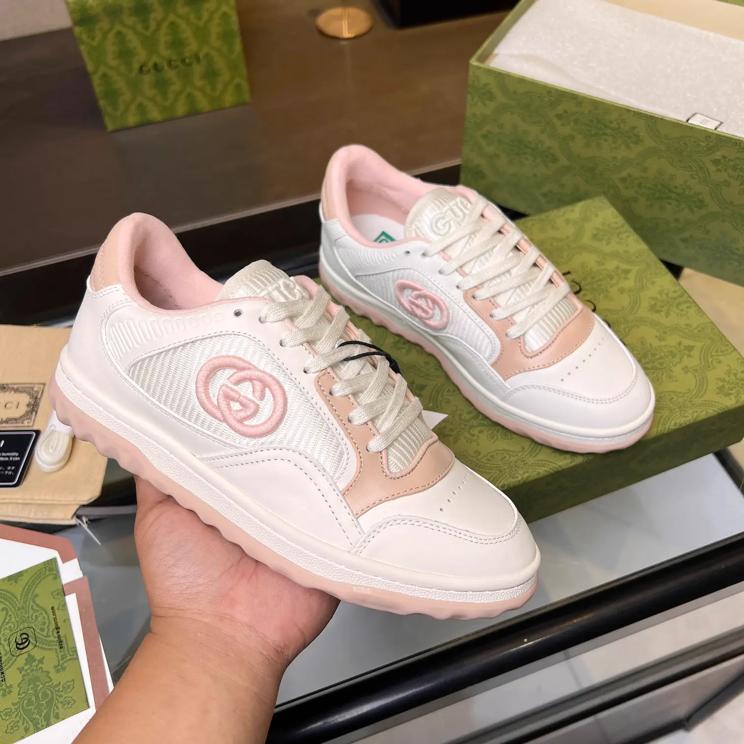 Gucci MAC80 Interlocking G Casual Sneakers image 1