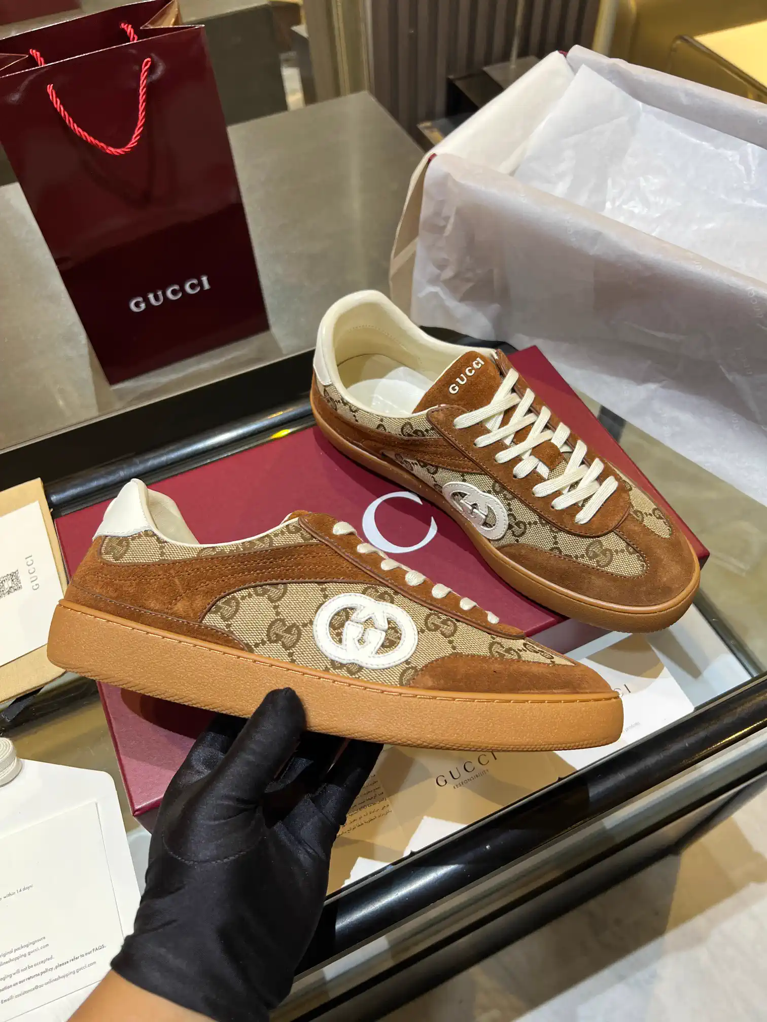 Gucci Unisex Retro G Pattern Low-Top Sneakers image 1
