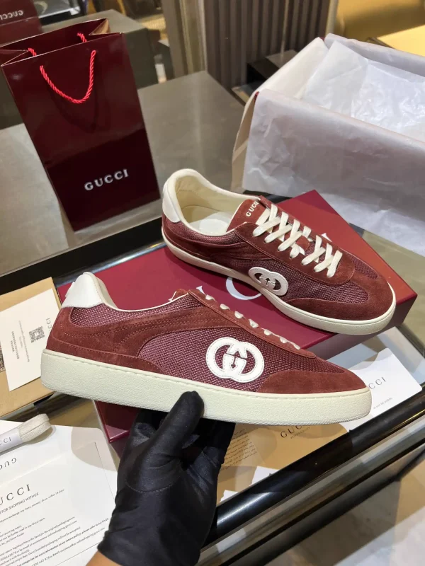 Gucci Unisex Retro G Logo Low-Top Sneakers image 1