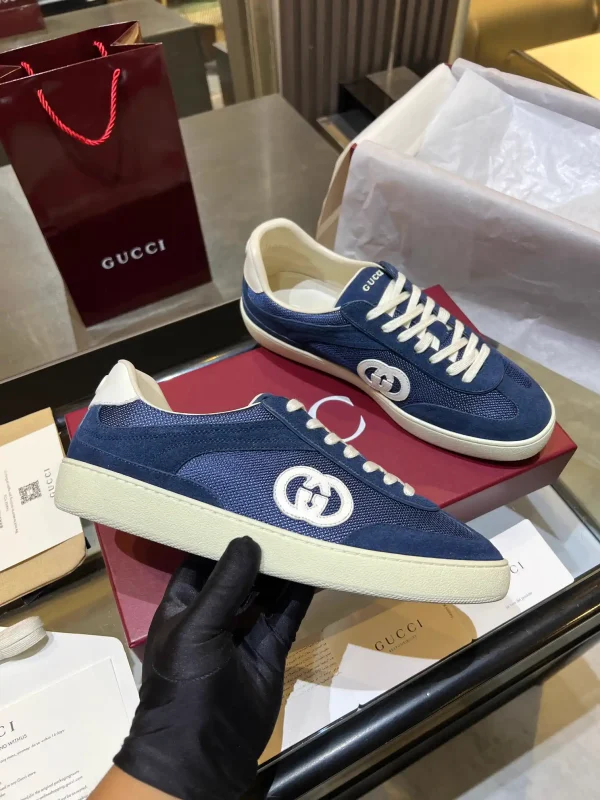 Gucci Unisex Retro G Logo Low-Top Sneakers image 1