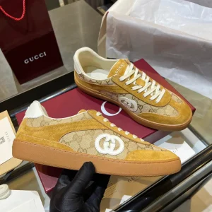 Gucci Unisex Retro Low-Top Sneakers image 1