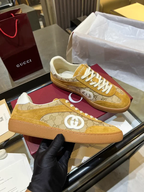 Gucci Unisex Retro Low-Top Sneakers image 1
