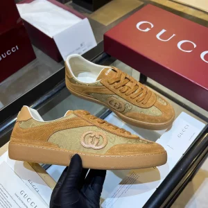 Gucci Unisex Classic Retro Sneakers image 1