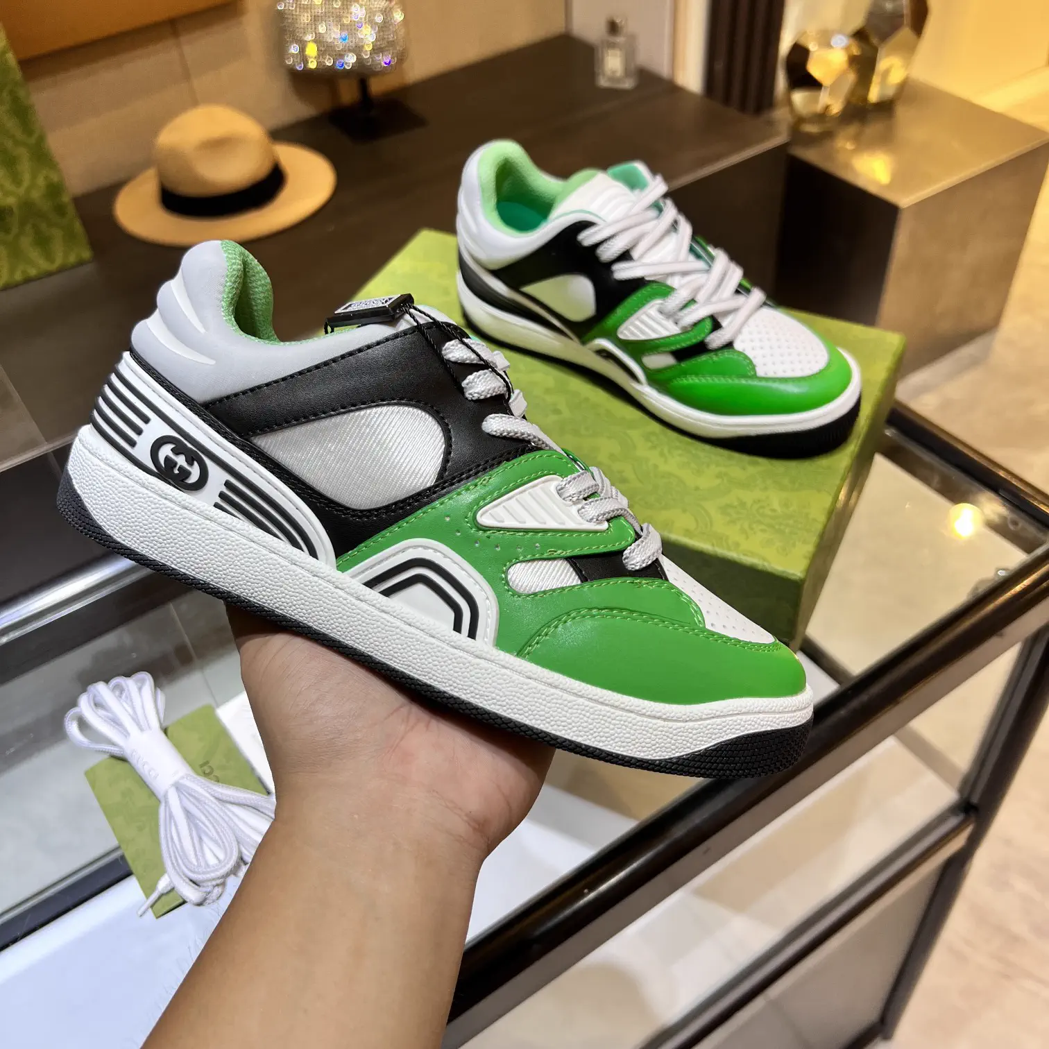 Gucci Low-Top Sneakers image 1