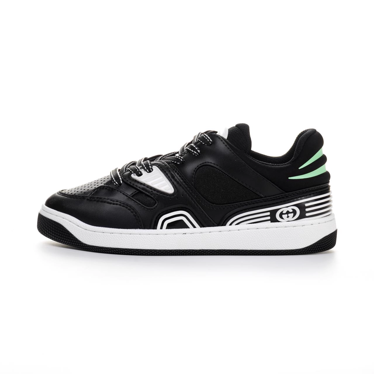Gucci Low-Top Sneakers image 1