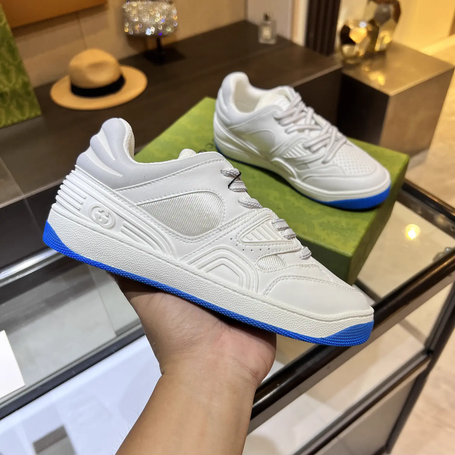 Gucci Low-Top Sneakers image 1