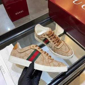 2026 New Style Casual Sneakers image 1