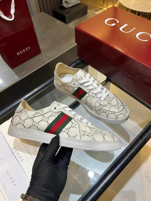 2026 New Style Leather Sneakers image 1