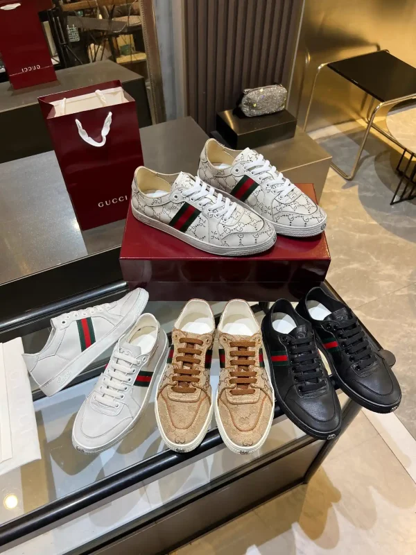 2026 New Style Casual Sneakers image 1