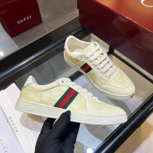 Gucci Low Top Casual Sneakers image 1