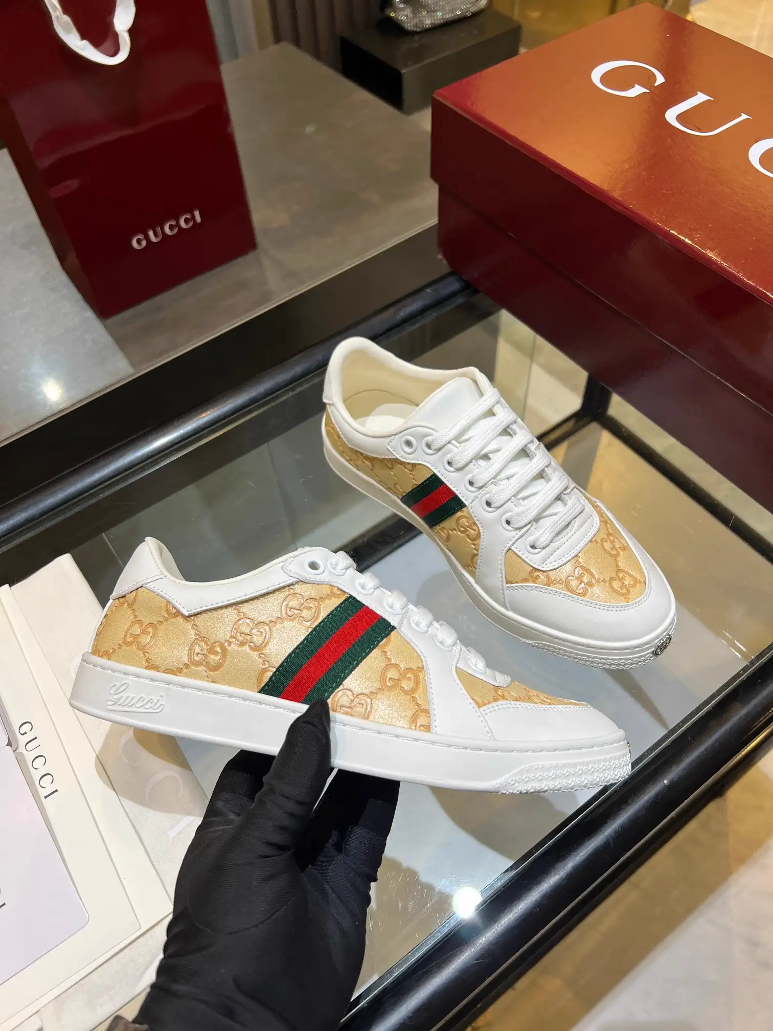 Gucci Low Top Casual Sneakers image 1