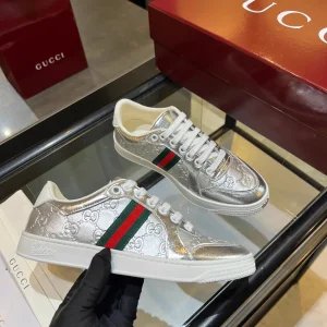 Gucci Low-Top Casual Sneakers image 1