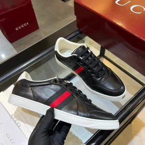 Men's Low-Top Casual Leather Sneakers image 1