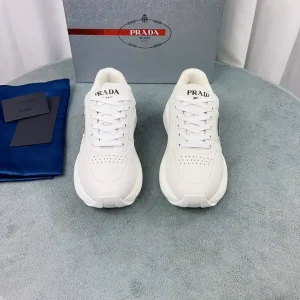 Men's Leather Shoes image 1