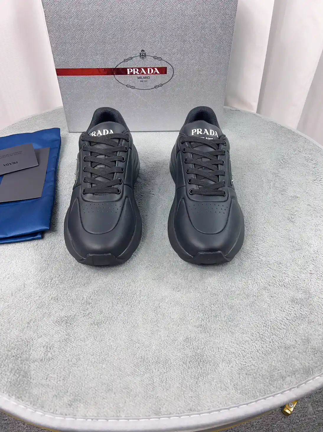 Men's Leather Shoes image 1