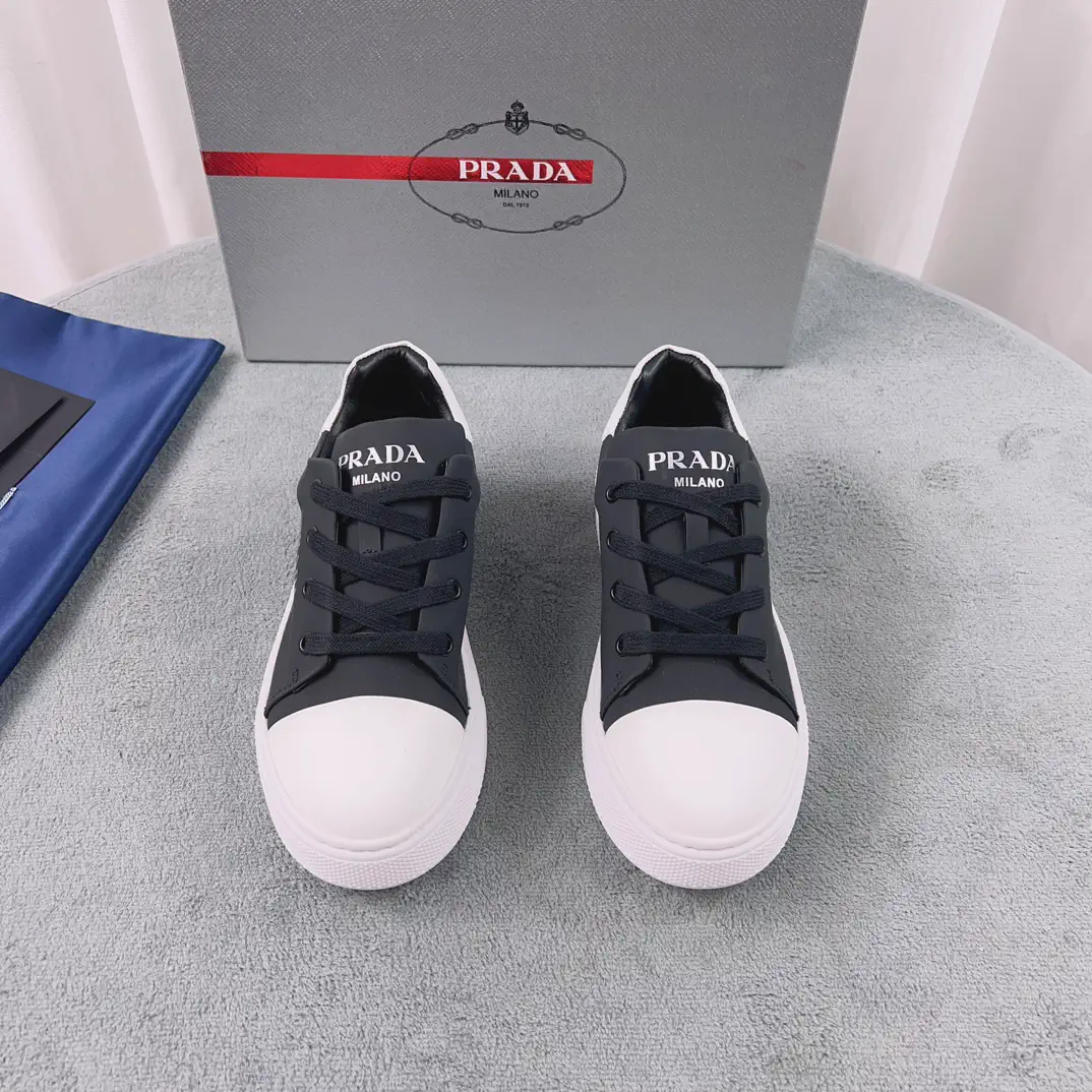 Classic Women's Leather Shoes image 1