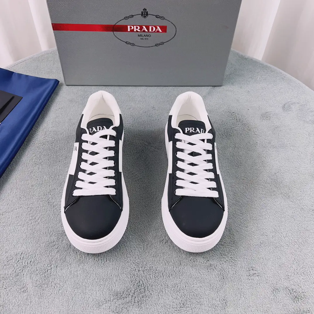 Classic Women's Leather Shoes image 1