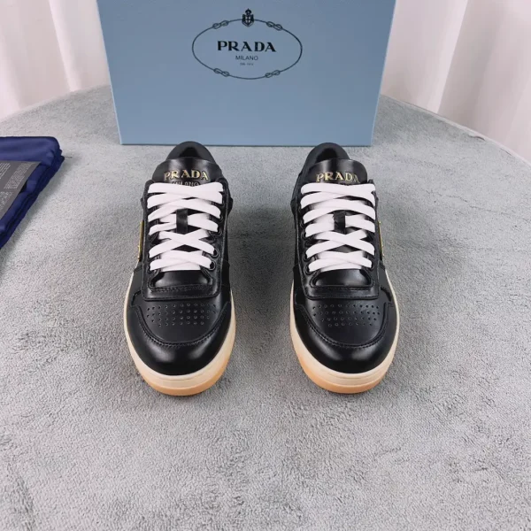 Women's Full-Grain Leather Shoes image 1
