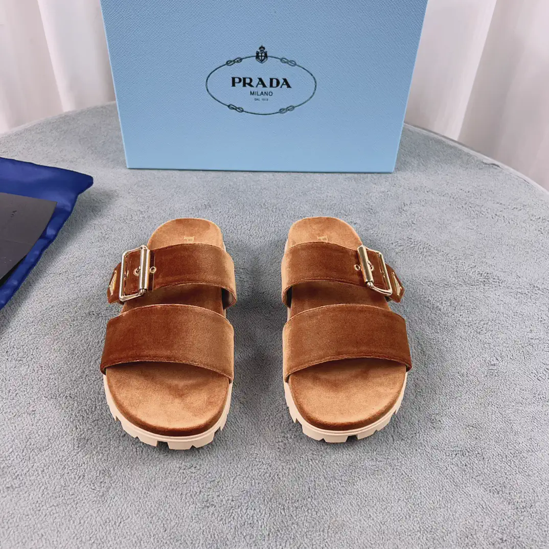 Velvet Shoes with Sheepskin Lining and TPU Outsole image 1