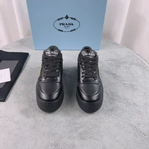 Cowhide Leather Shoes with Sheepskin Lining image 1