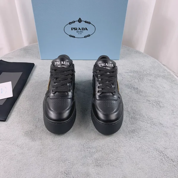 Cowhide Leather Shoes with Sheepskin Lining image 1
